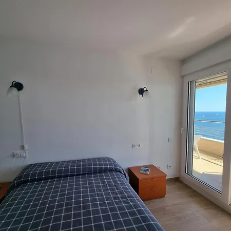 Comodo En L'escala Cerca De La Playa - Hisp-236-195 *